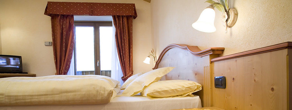 Hotel Ristorante Cassana Livigno Eksteriør bilde