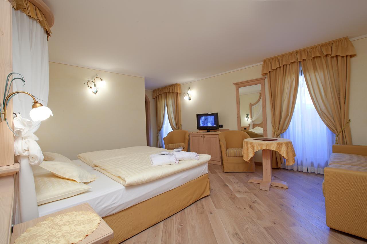 Hotel Ristorante Cassana Livigno Eksteriør bilde