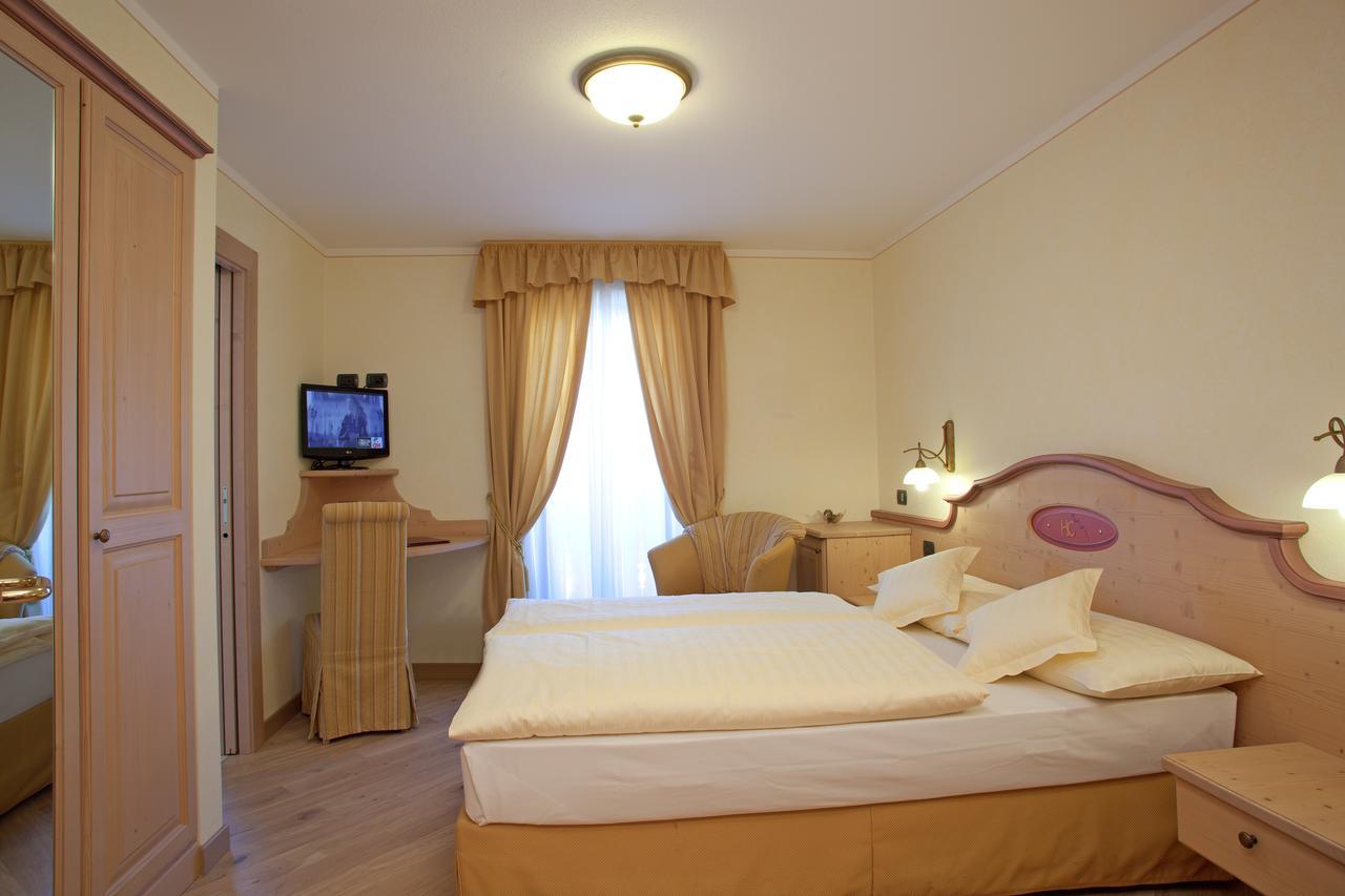 Hotel Ristorante Cassana Livigno Eksteriør bilde